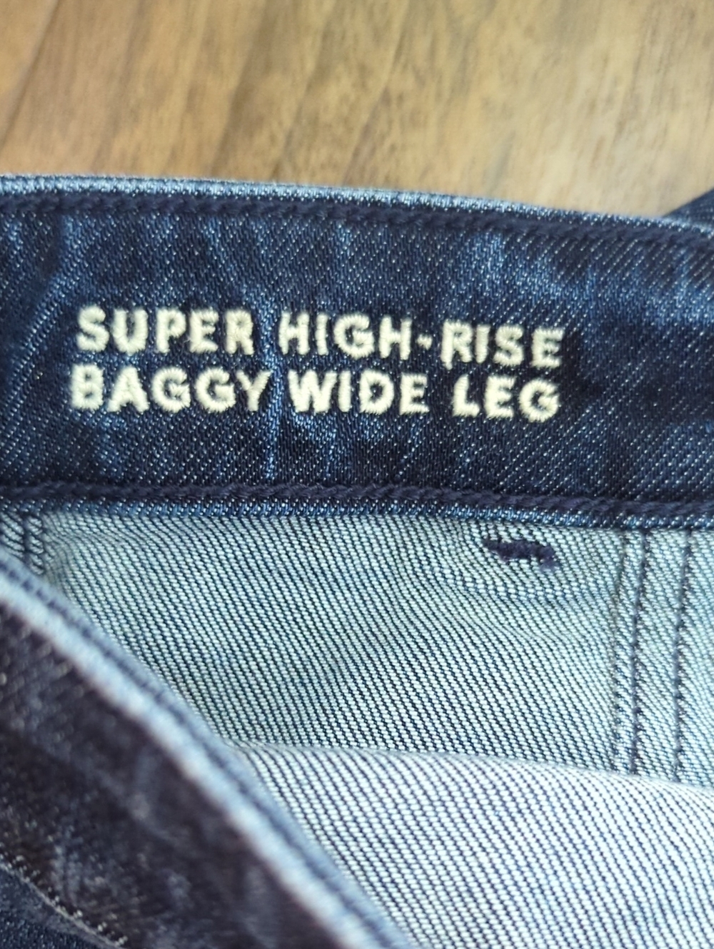 American Eagle Super High Rise Baggy Wide Leg Jeans - Picture 7 of 10